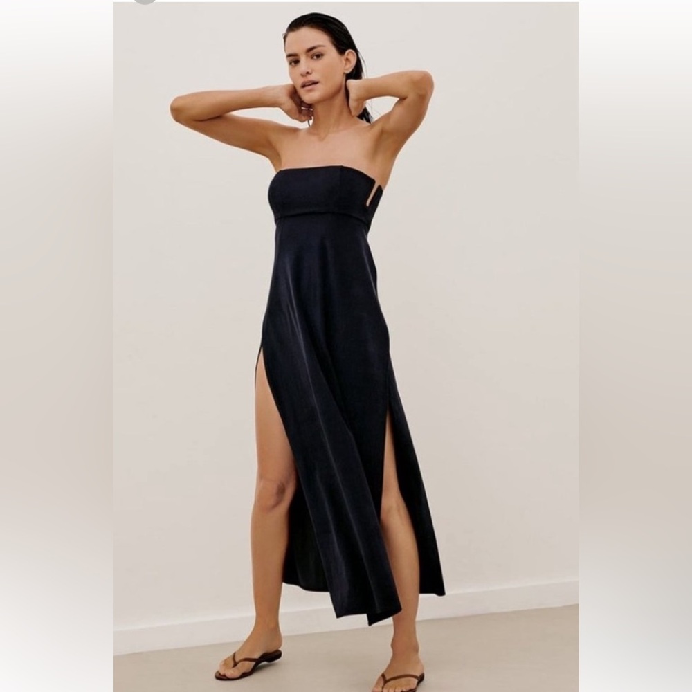 Vix by Paula Hermanny Classic Black Midi Strapless Dress
